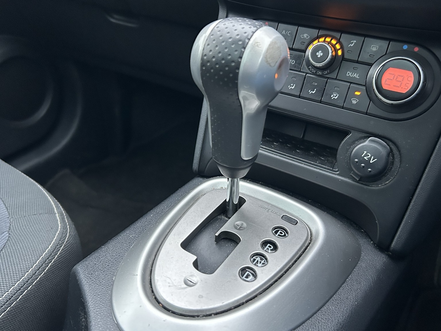 Used Nissan Qashqai 2010 for sale - 77001520: Photo 20