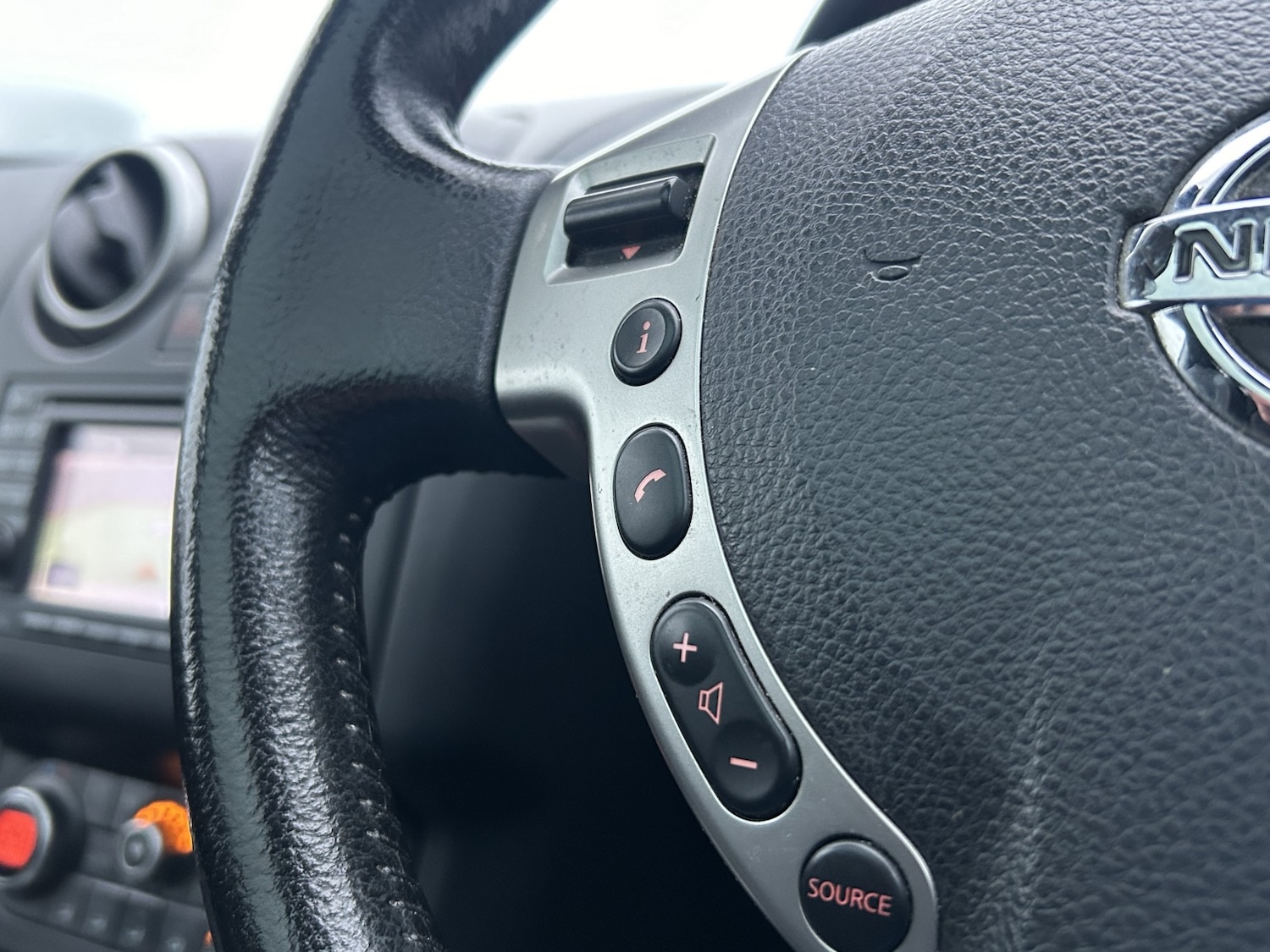 Used Nissan Qashqai 2010 for sale - 77001520: Photo 26