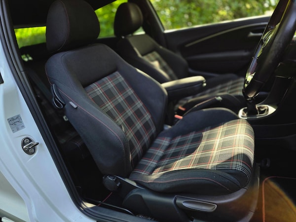 Used Volkswagen Polo 2015 for sale - 75493114: Photo 26