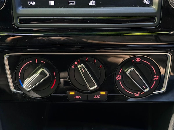 Used Volkswagen Polo 2015 for sale - 75493114: Photo 41