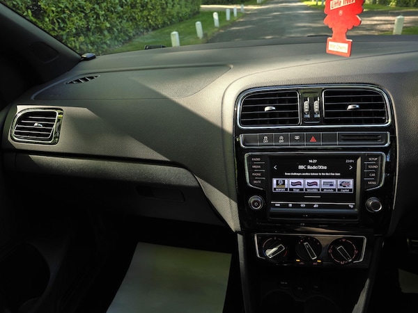 Used Volkswagen Polo 2015 for sale - 75493114: Photo 51
