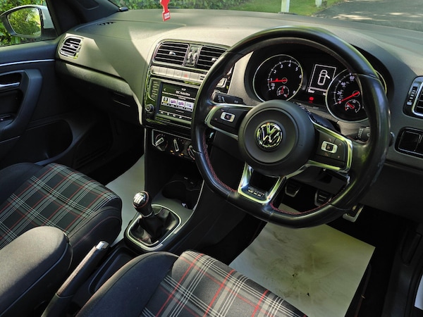 Used Volkswagen Polo 2015 for sale - 75493114: Photo 52
