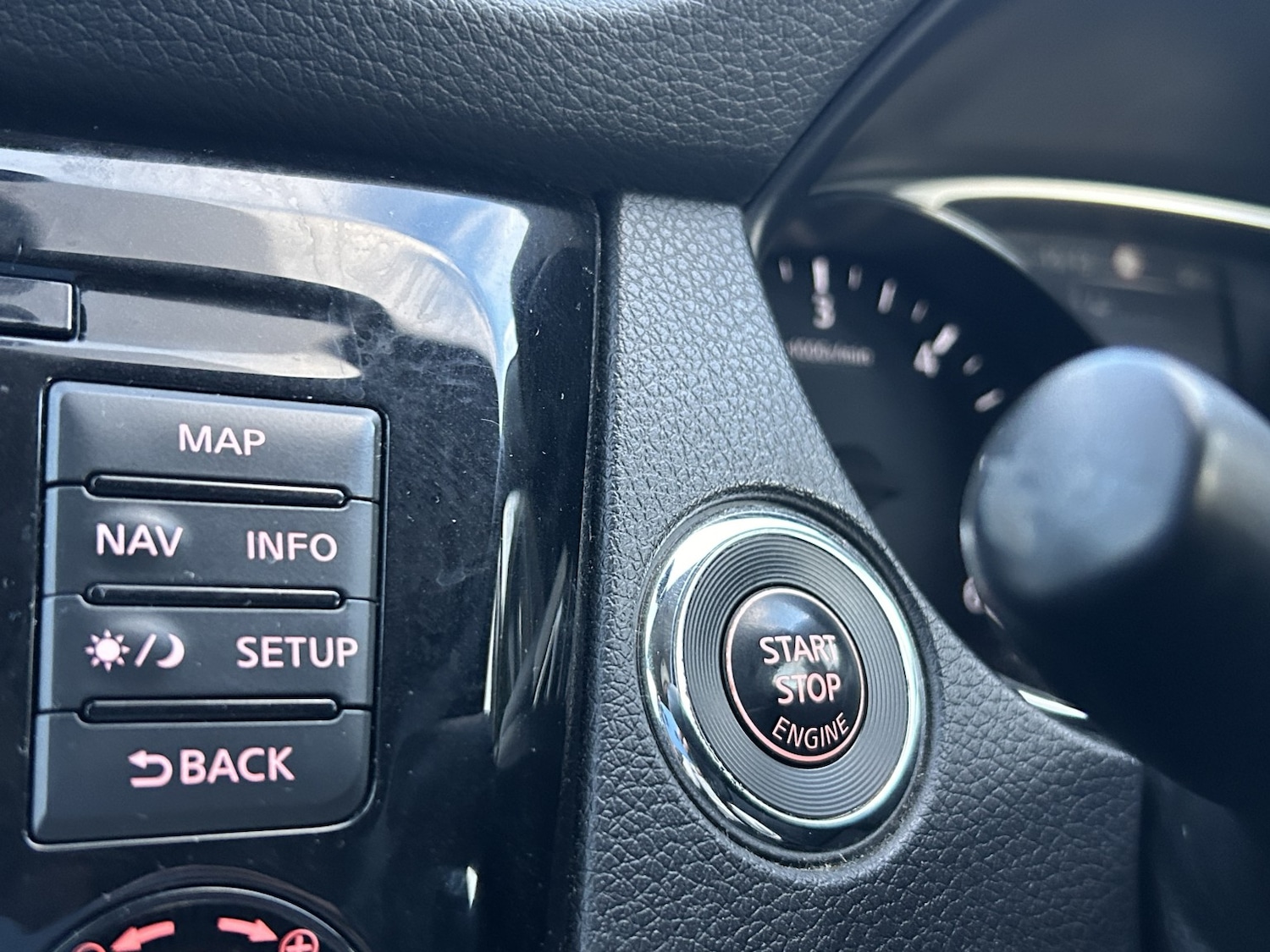 Used Nissan X-Trail 2015 for sale - 76911057: Photo 30