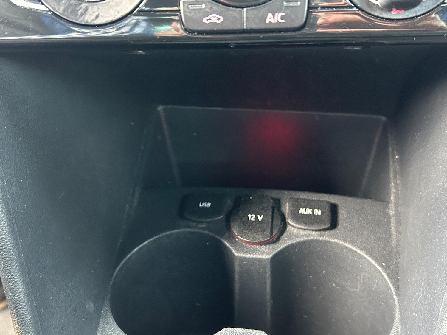 Used Volkswagen Polo 2015 for sale - 75769373: Photo 28