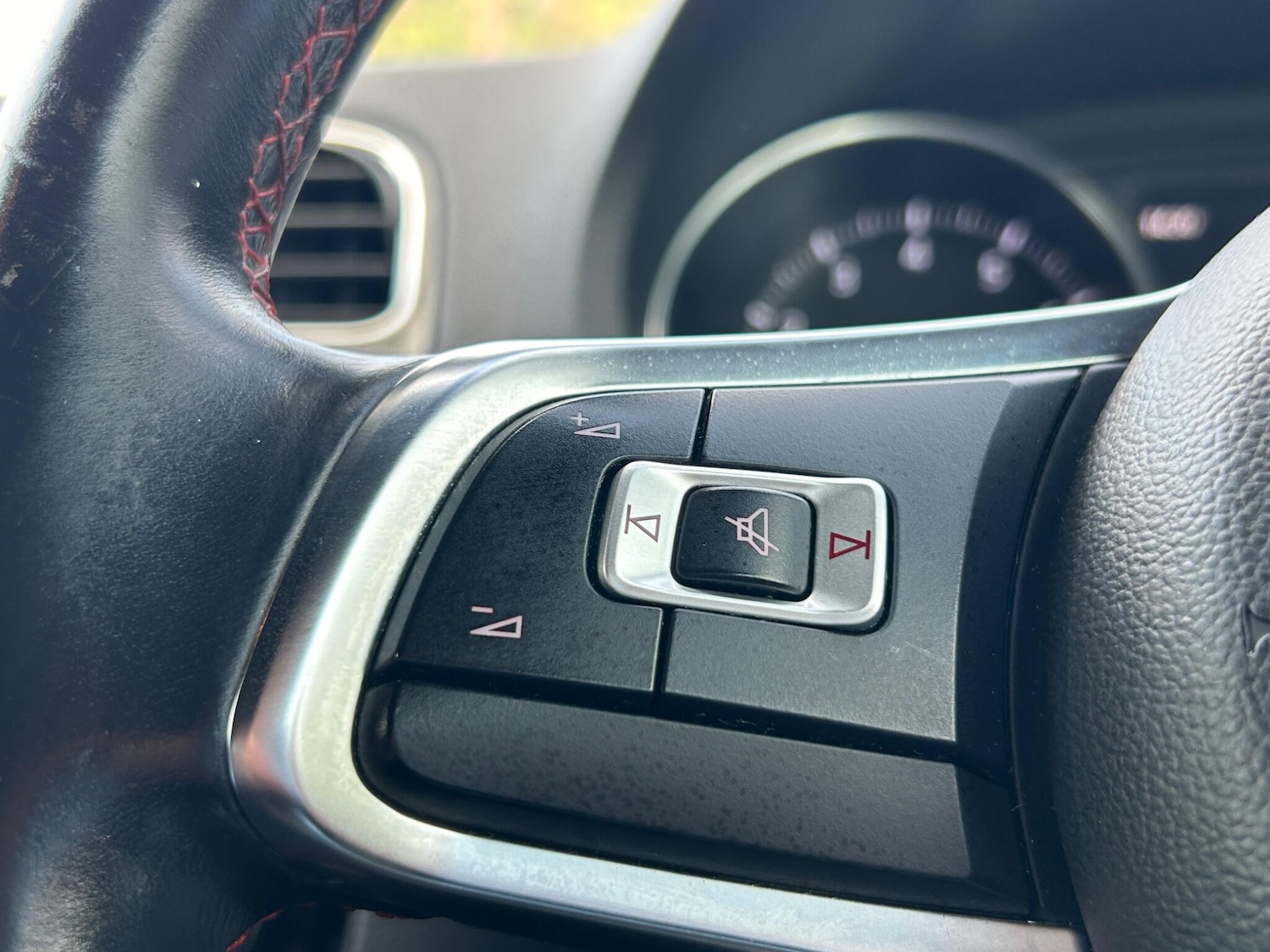 Used Volkswagen Polo 2015 for sale - 75769373: Photo 29