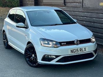 Used Volkswagen Polo 2015 for sale - 75102390: Photo