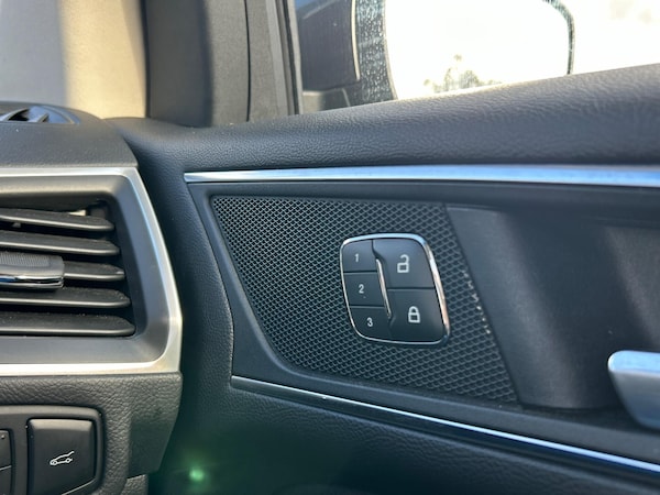 Used Ford Edge 2017 for sale - 75669279: Photo 34