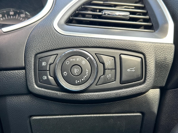 Used Ford Edge 2017 for sale - 75669279: Photo 35