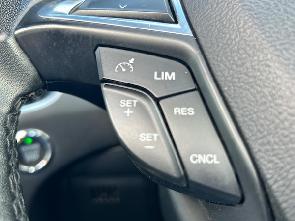 Used Ford Edge 2017 for sale - 75669279: Photo 38
