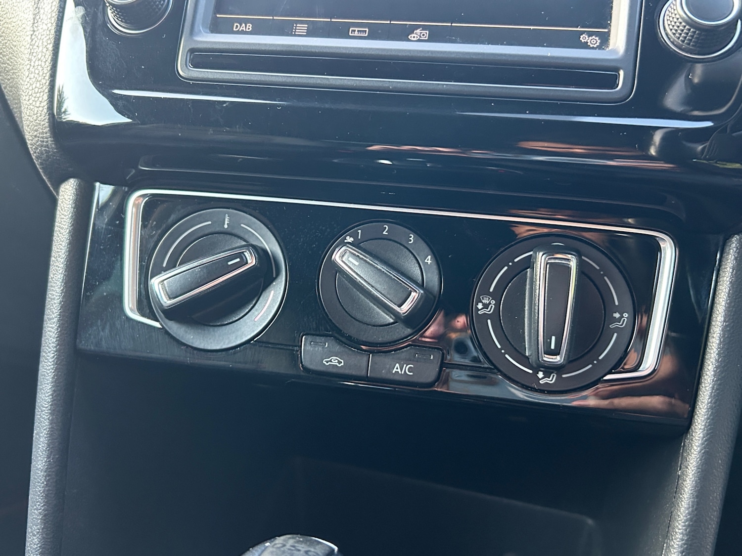 Used Volkswagen Polo 2016 for sale - 76603722: Photo 21