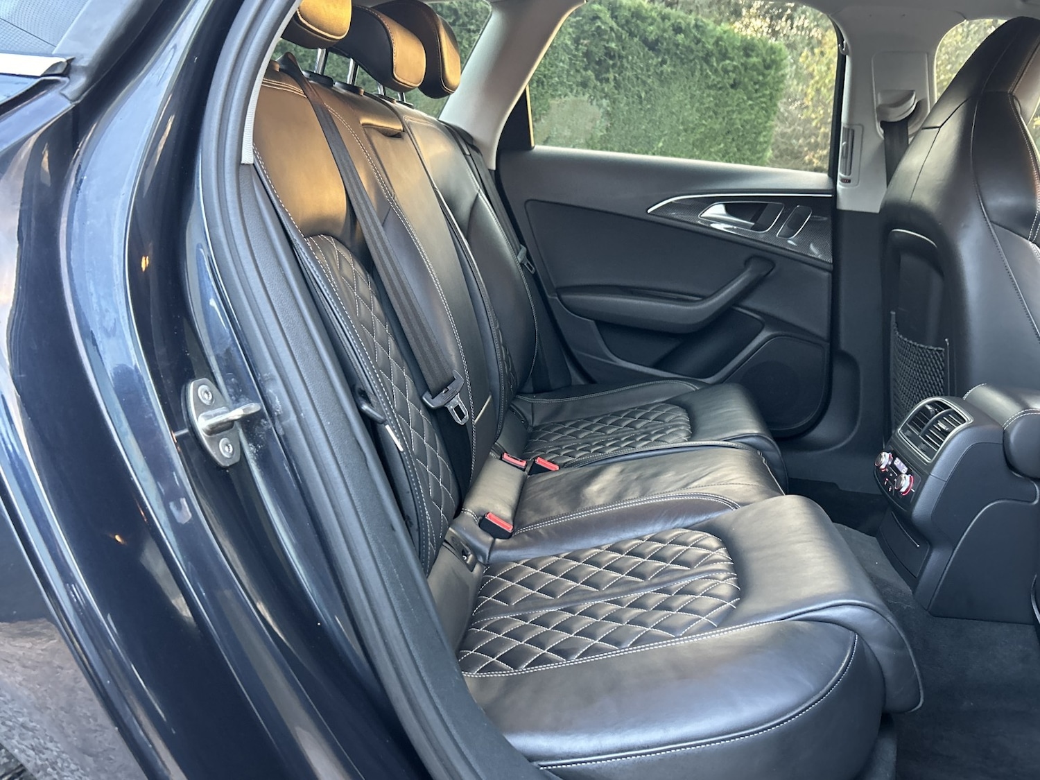 Used Audi S6 Avant 2013 for sale - 77045385: Photo 16