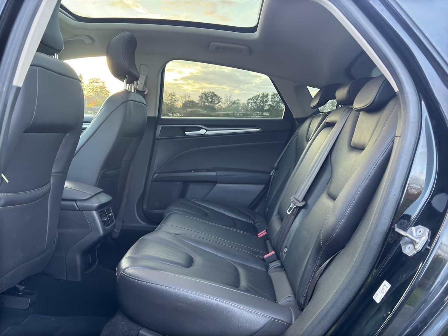 Used Ford Mondeo 2016 for sale - 76910989: Photo 16