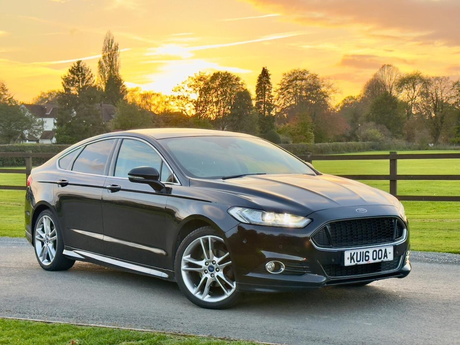 Used Ford Mondeo 2016 for sale - 76910989: Photo 2