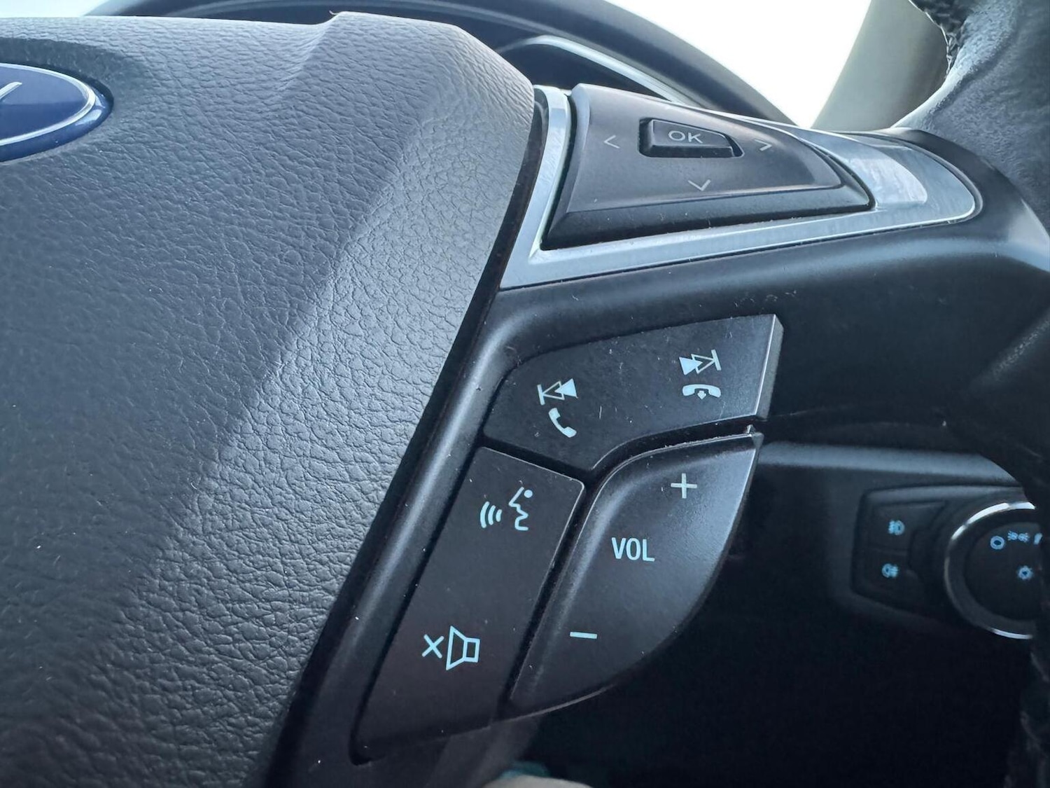 Used Ford Mondeo 2016 for sale - 76910989: Photo 20