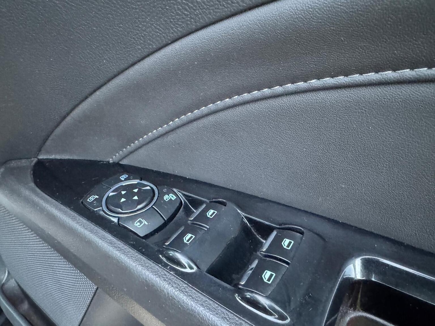 Used Ford Mondeo 2016 for sale - 76910989: Photo 31