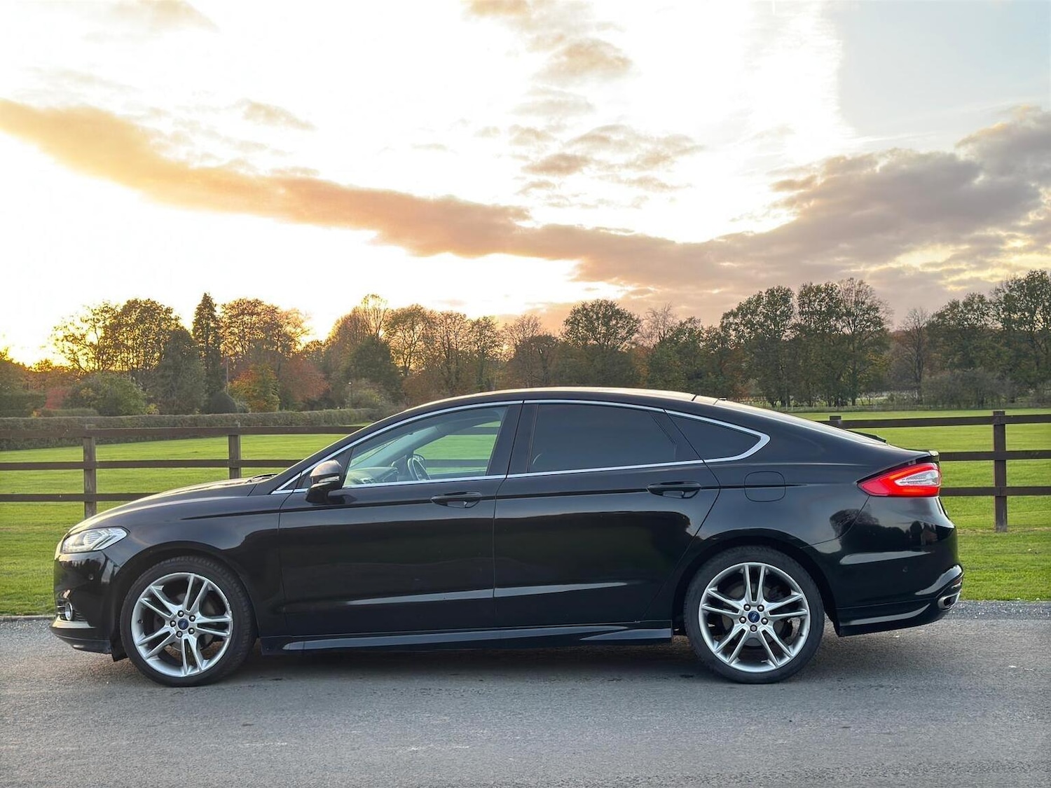 Used Ford Mondeo 2016 for sale - 76910989: Photo 8