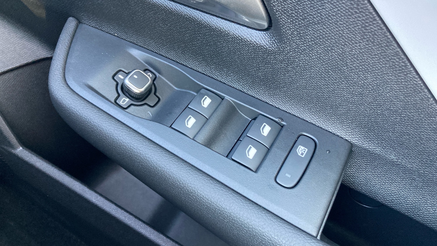 Used Vauxhall Astra 2025 for sale - 77171101: Photo 23