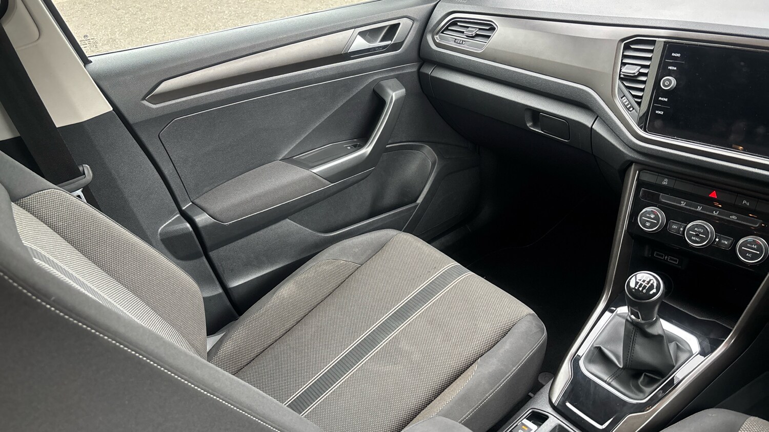 Used Volkswagen T-Roc 2019 for sale - 78090539: Photo 14