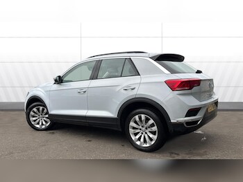 Used Volkswagen T-Roc 2019 for sale - 78090539: Photo
