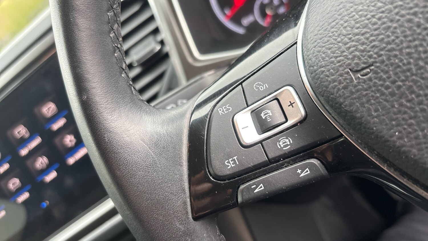 Used Volkswagen T-Roc 2019 for sale - 78090539: Photo 30