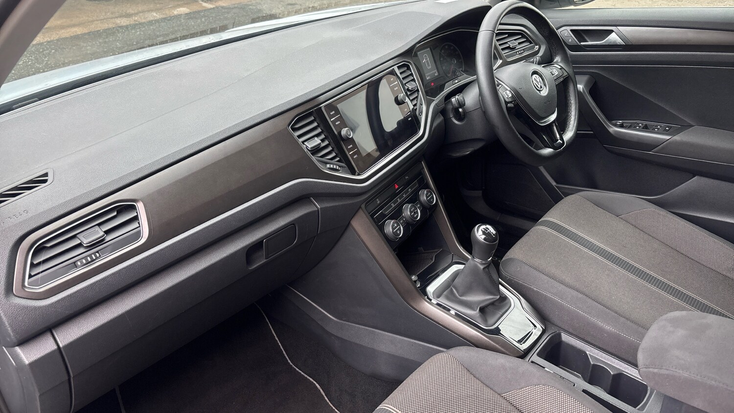 Used Volkswagen T-Roc 2019 for sale - 78090539: Photo 9