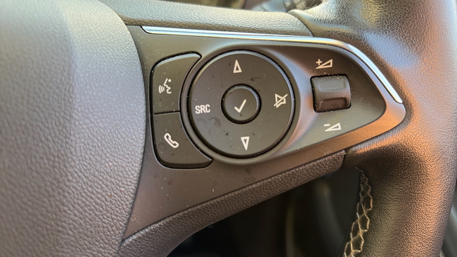 Used Vauxhall Crossland 2022 for sale - 76690095: Photo 34