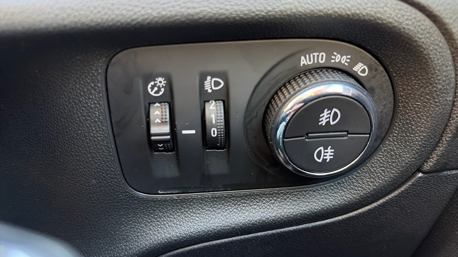 Used Vauxhall Grandland X 2020 for sale - 76653136: Photo 44