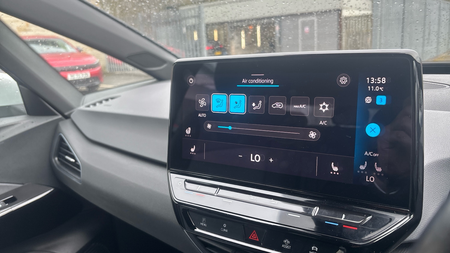 Used Volkswagen ID.3 2023 for sale - 77687384: Photo 24