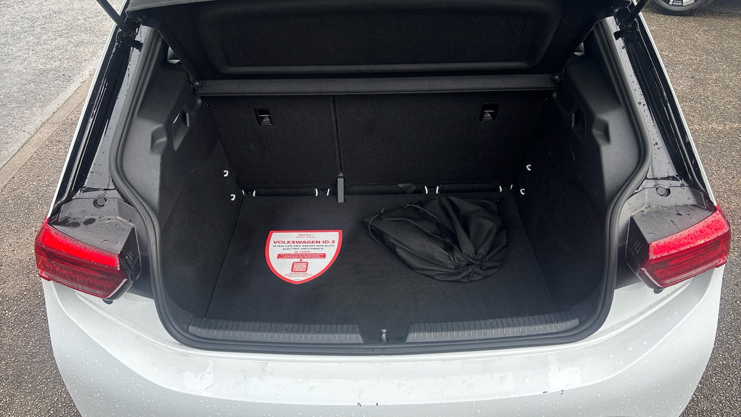 Used Volkswagen ID.3 2023 for sale - 77687384: Photo 4