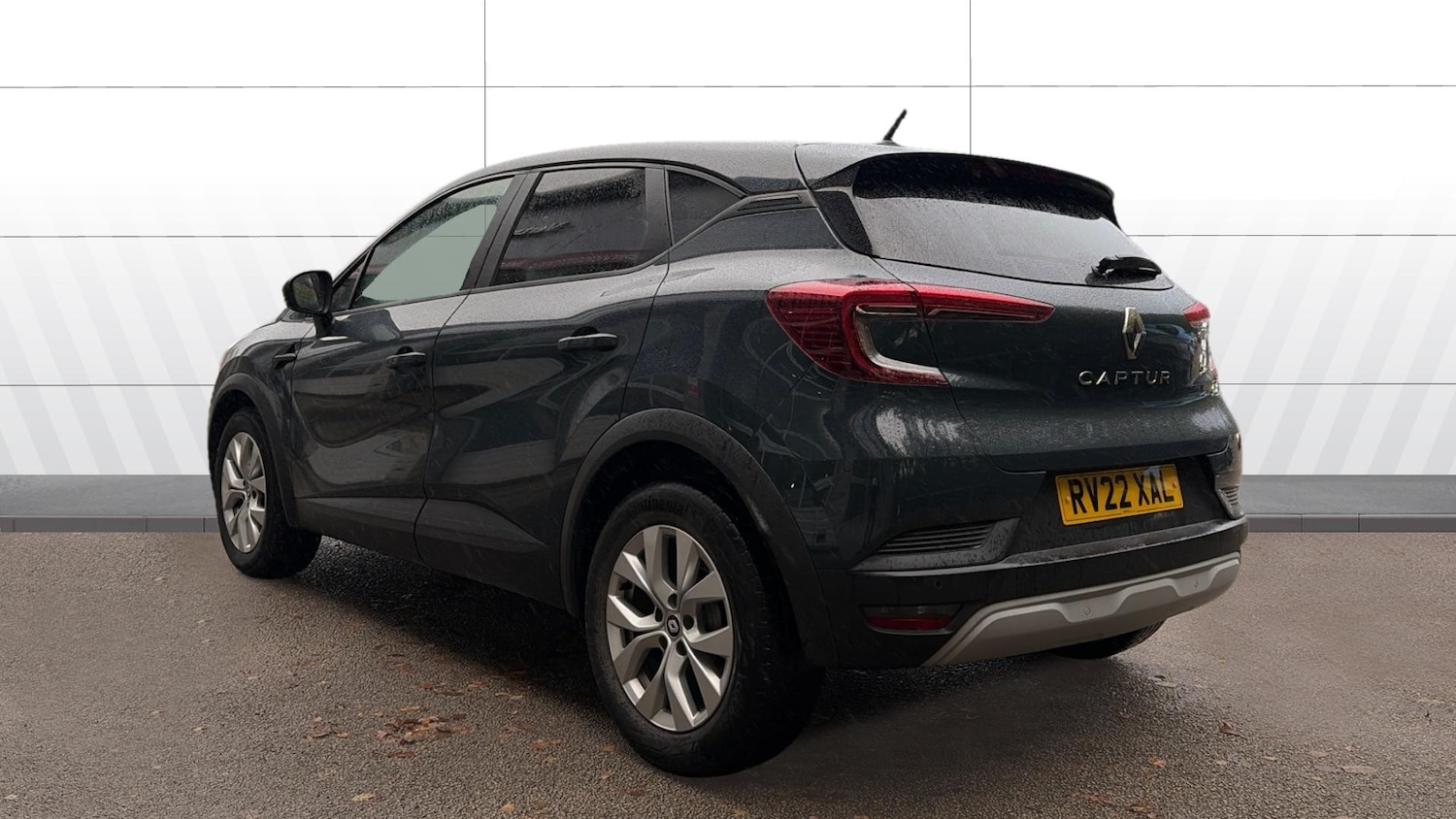 Used Renault Captur 2022 for sale - 76363278: Photo 2