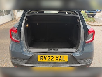 Used Renault Captur 2022 for sale - 76363278: Photo