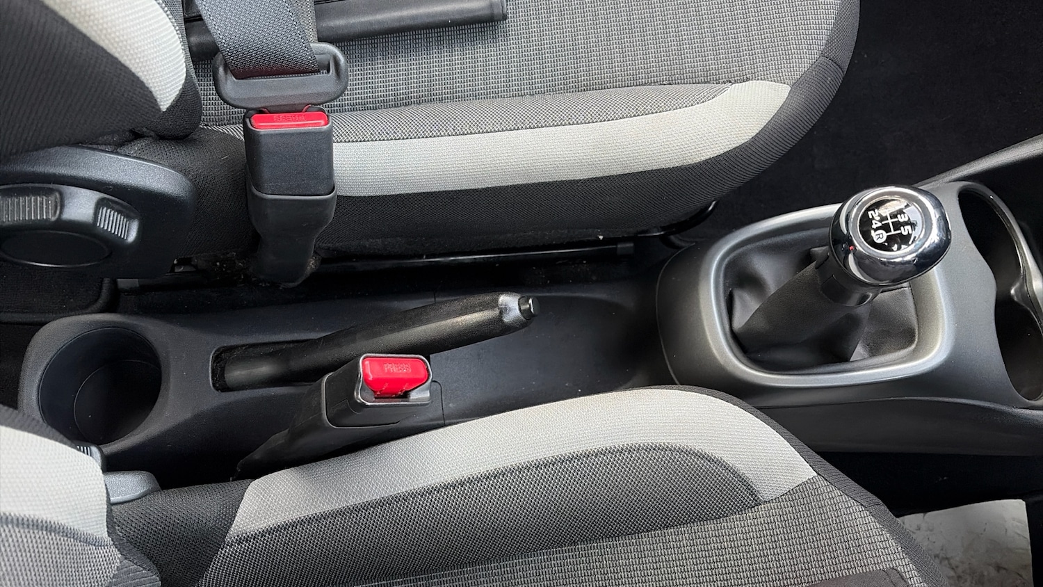 Used Toyota AYGO 2021 for sale - 76649963: Photo 42