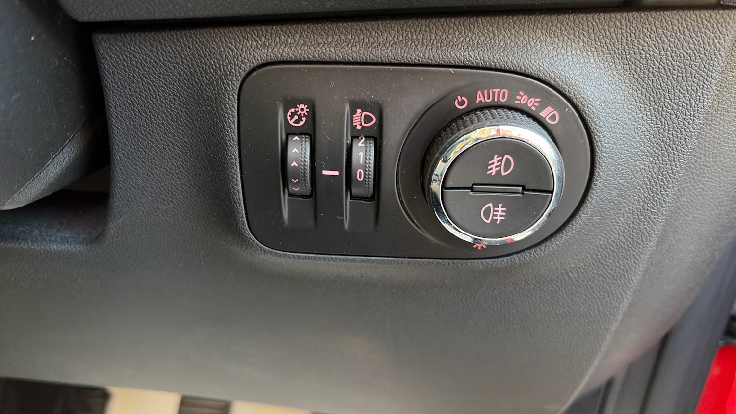 Used Vauxhall Corsa 2016 for sale - 76653135: Photo 29