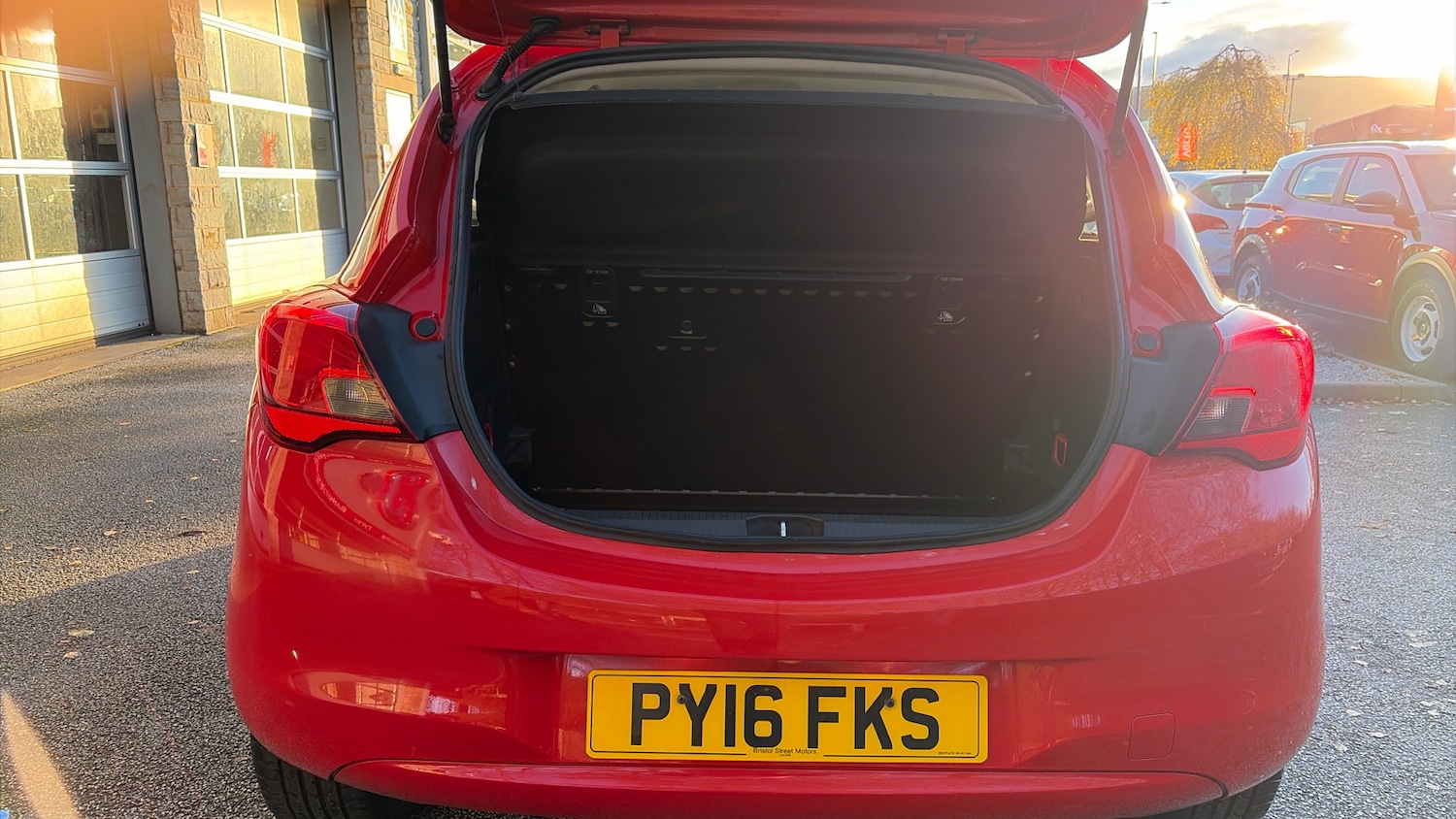 Used Vauxhall Corsa 2016 for sale - 76653135: Photo 4