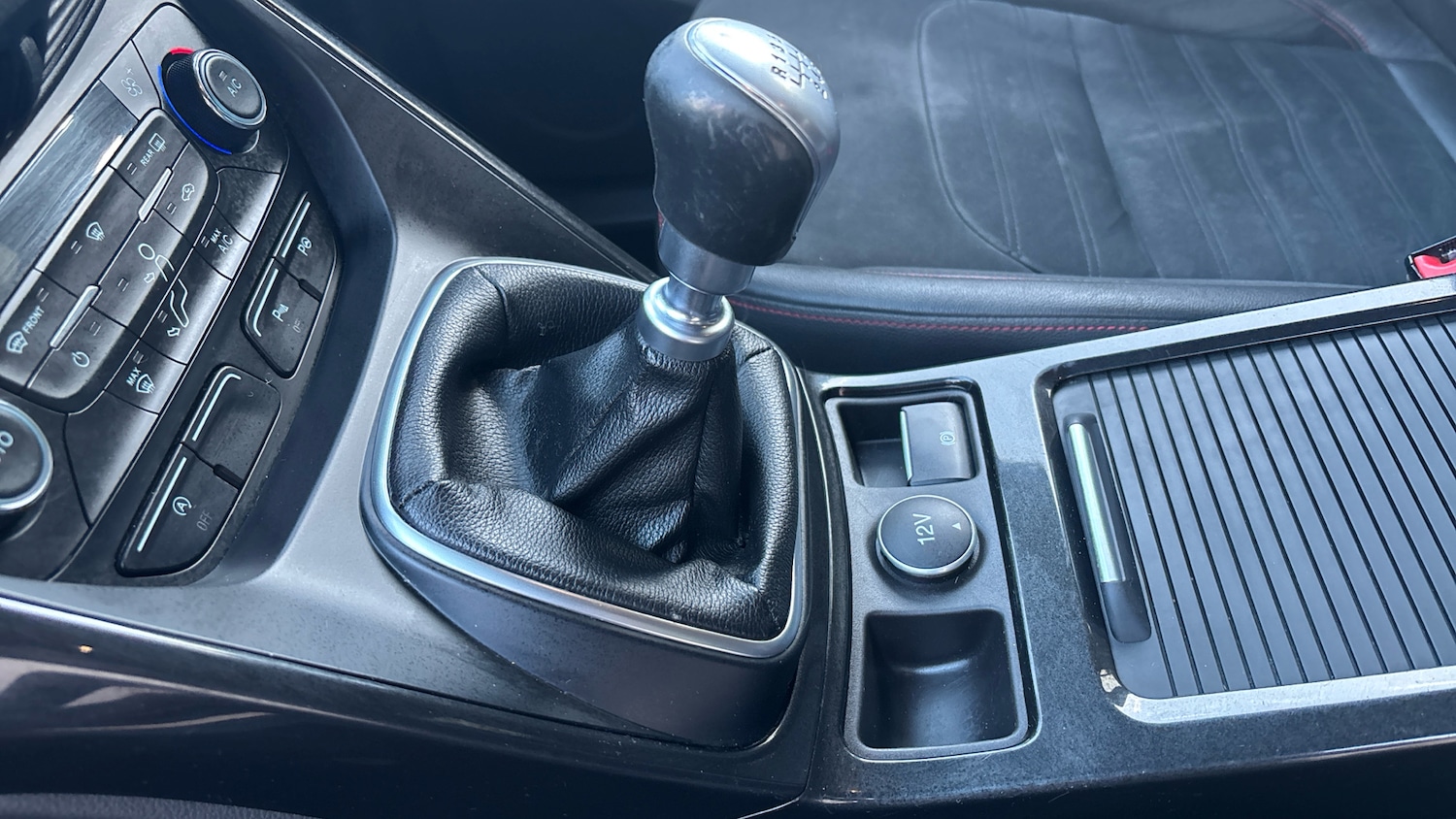 Used Ford Kuga 2018 for sale - 78077537: Photo 13