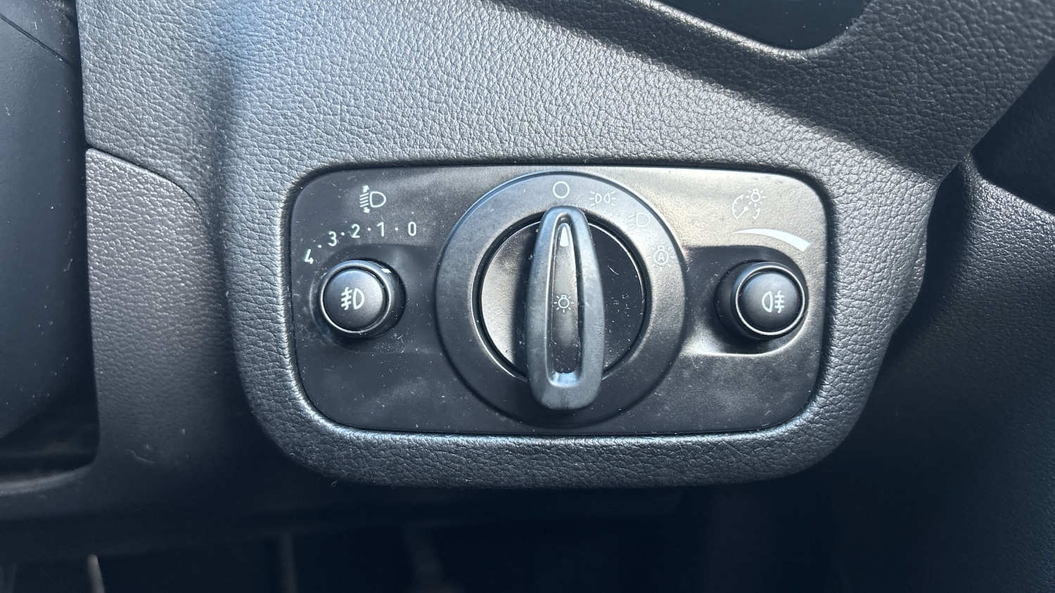 Used Ford Kuga 2018 for sale - 78077537: Photo 24