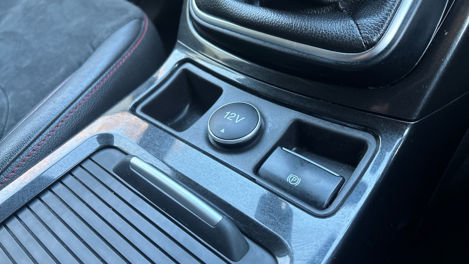 Used Ford Kuga 2018 for sale - 78077537: Photo 32