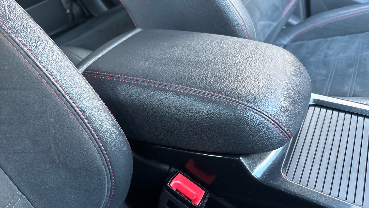 Used Ford Kuga 2018 for sale - 78077537: Photo 40