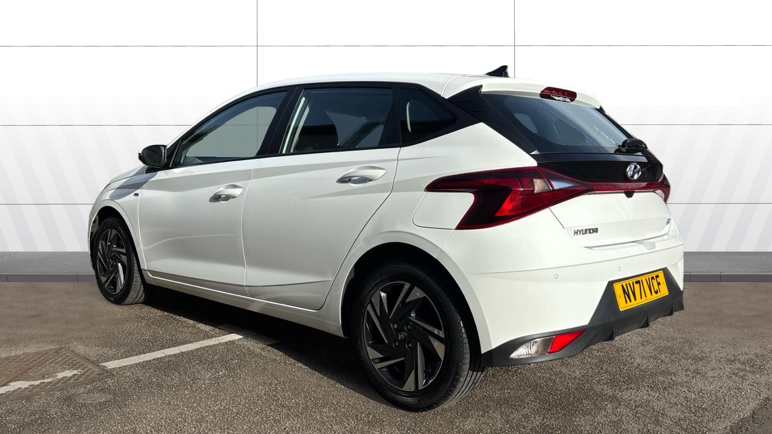 Used Hyundai i20 2022 for sale - 77635422: Photo 2