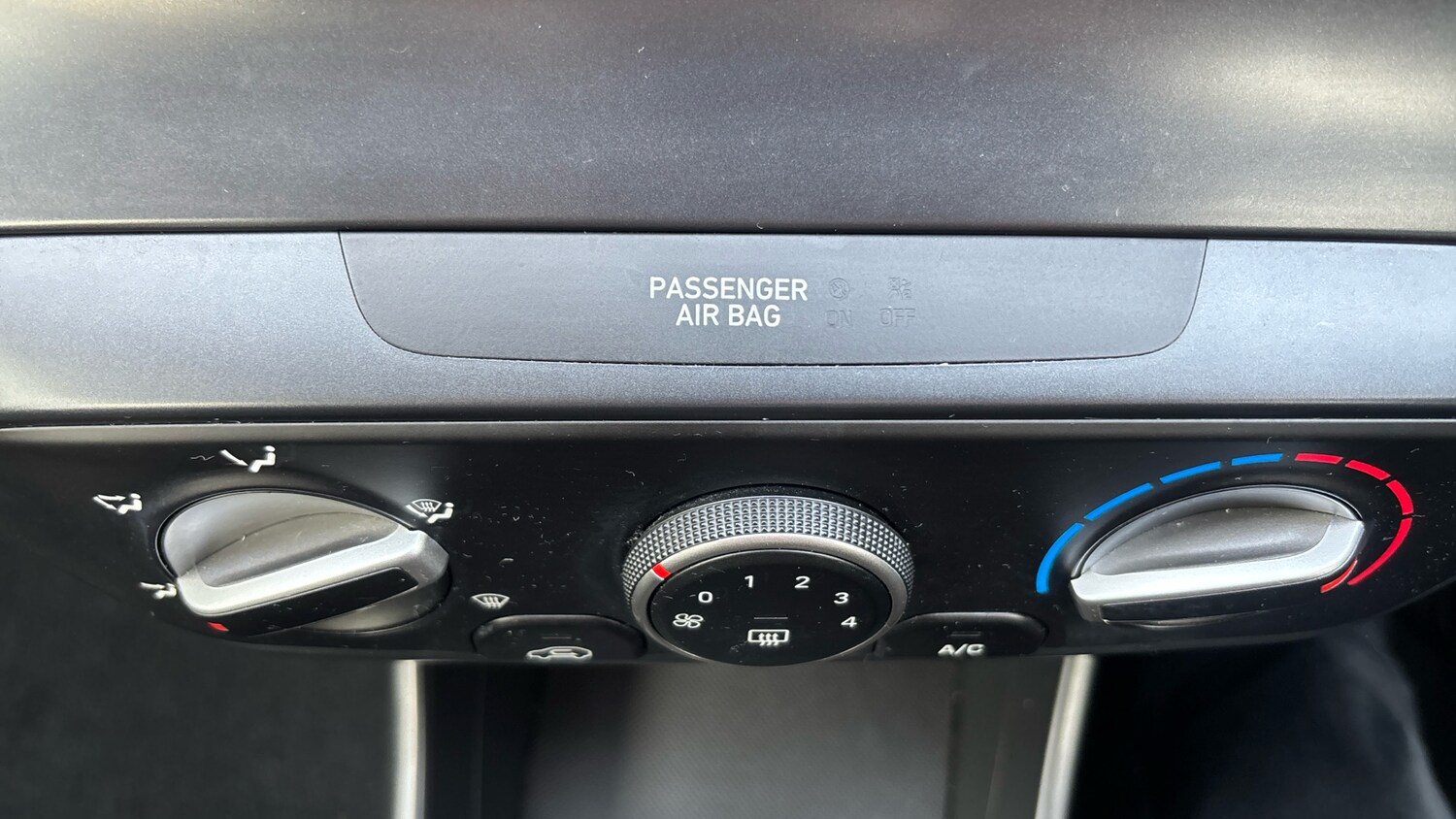 Used Hyundai i20 2022 for sale - 77635422: Photo 38