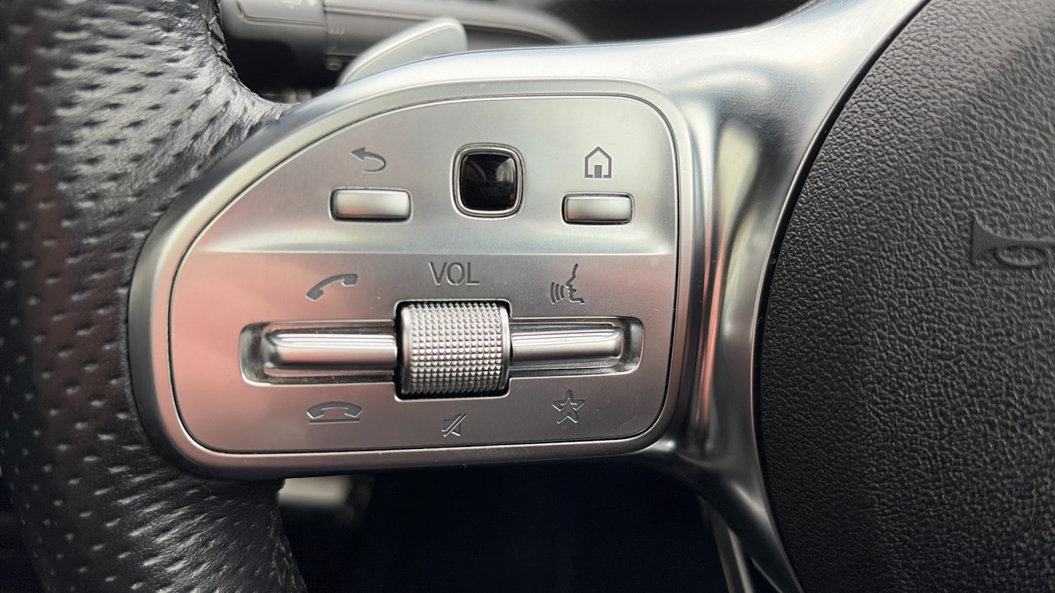 Used Mercedes-Benz CLA 2020 for sale - 76931567: Photo 40