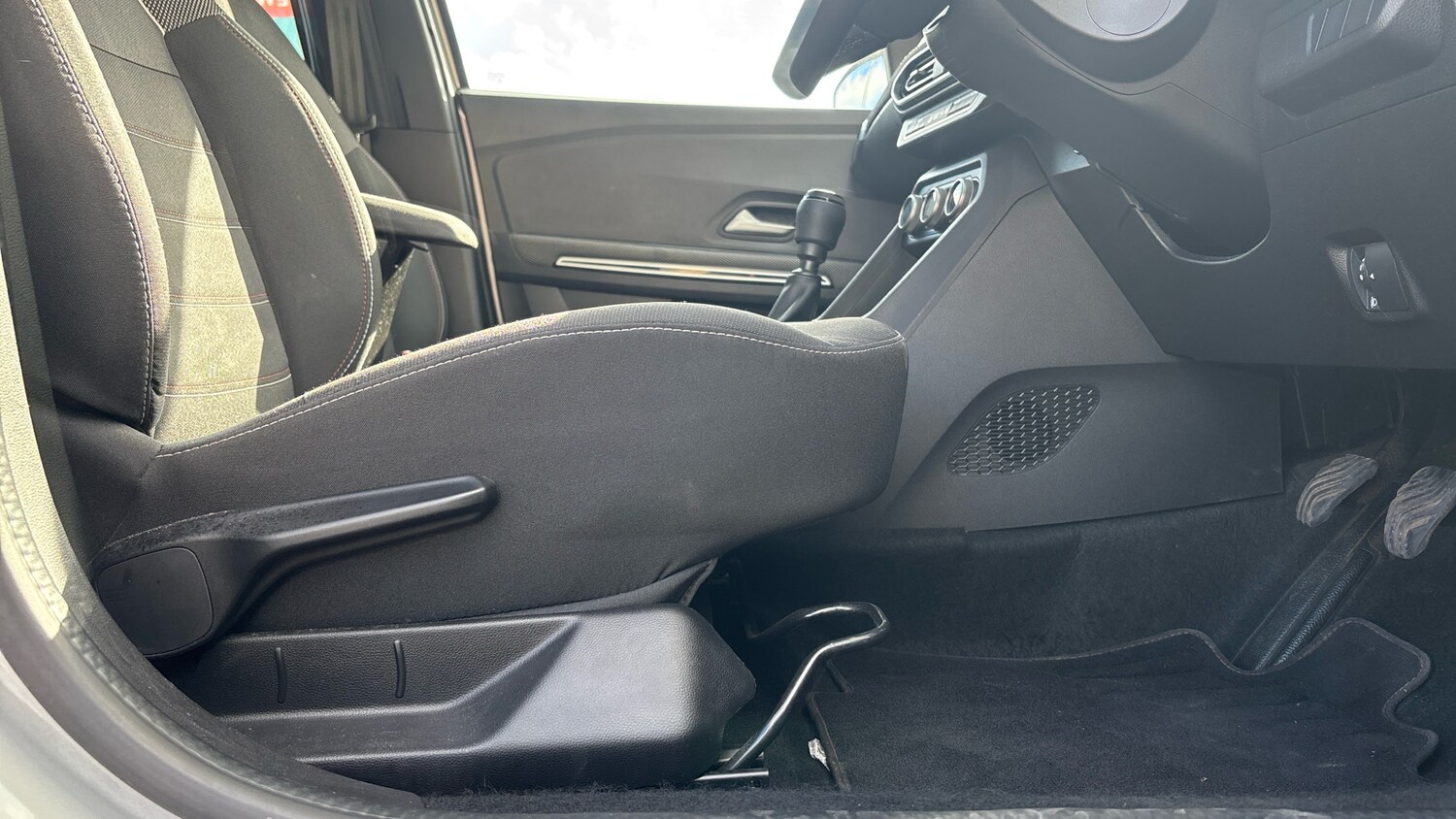 Used Dacia Jogger 2023 for sale - 78090540: Photo 31