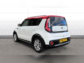 Used Kia Soul 2017 for sale - 76048903: Photo 2