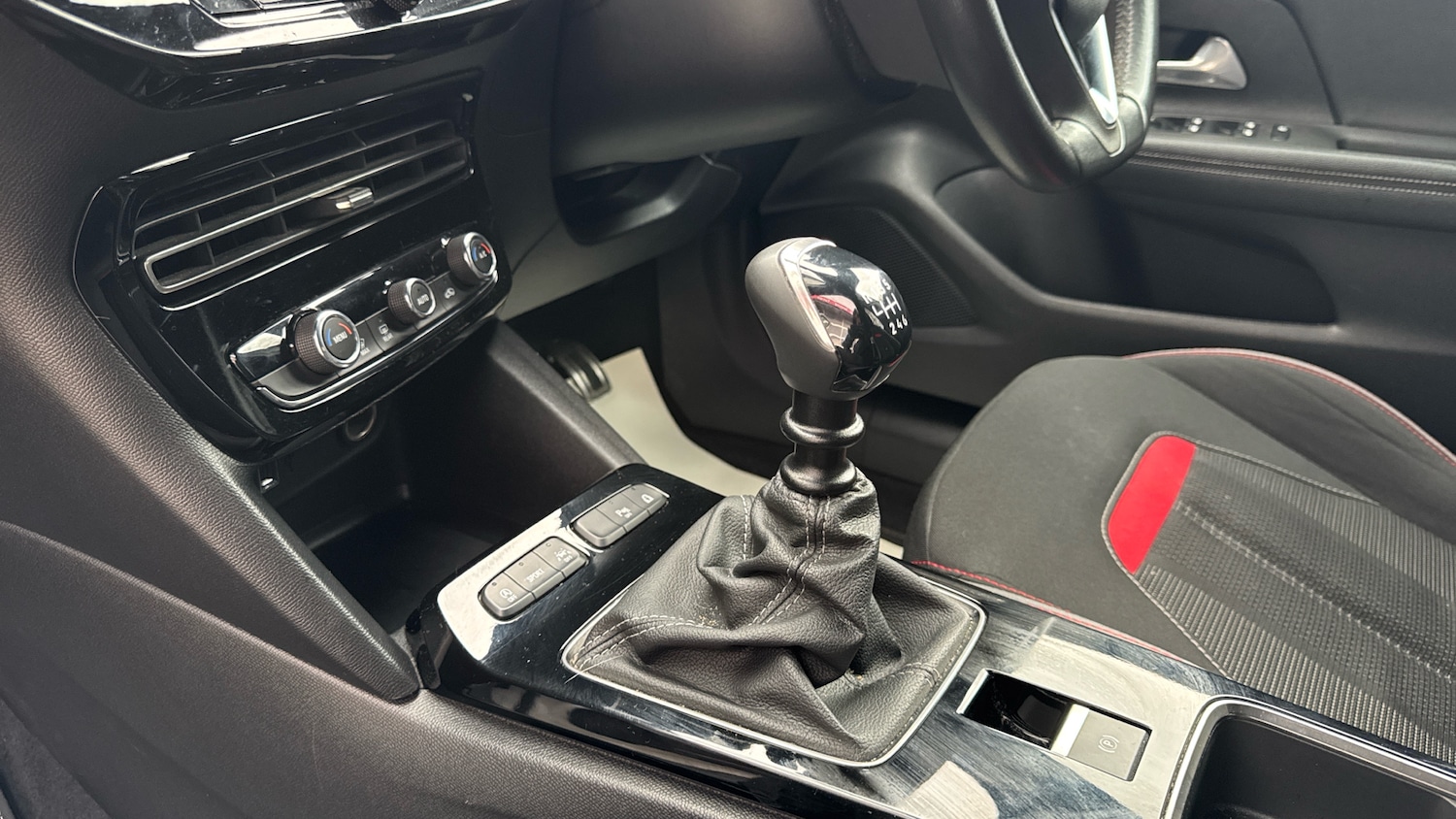 Used Vauxhall Mokka 2021 for sale - 76702533: Photo 13