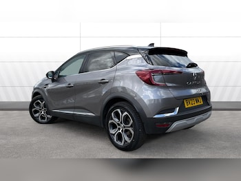 Used Renault Captur 2023 for sale - 78236537: Photo
