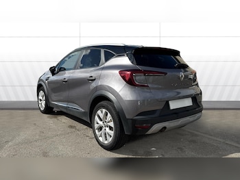 Used Renault Captur 2021 for sale - 76075760: Photo 2