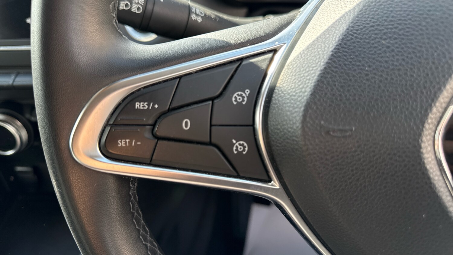 Used Renault Captur 2021 for sale - 76075760: Photo 31