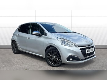 Used Peugeot 208 2016 for sale - 79391377: Photo