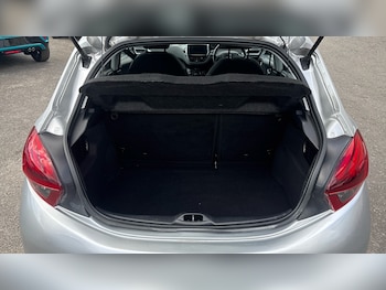 Used Peugeot 208 2016 for sale - 79391377: Photo