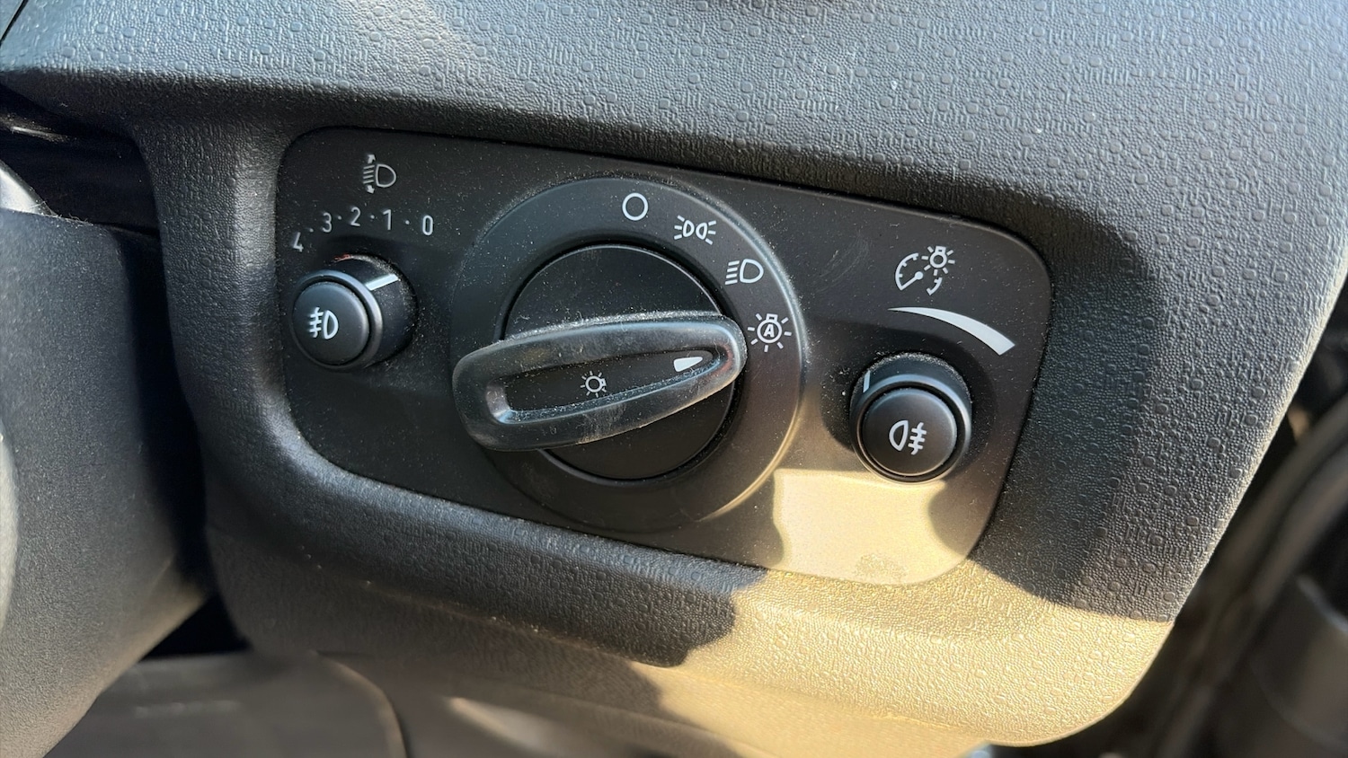 Used Ford Fiesta 2016 for sale - 76807391: Photo 31